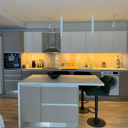 & Beautiful Apartment